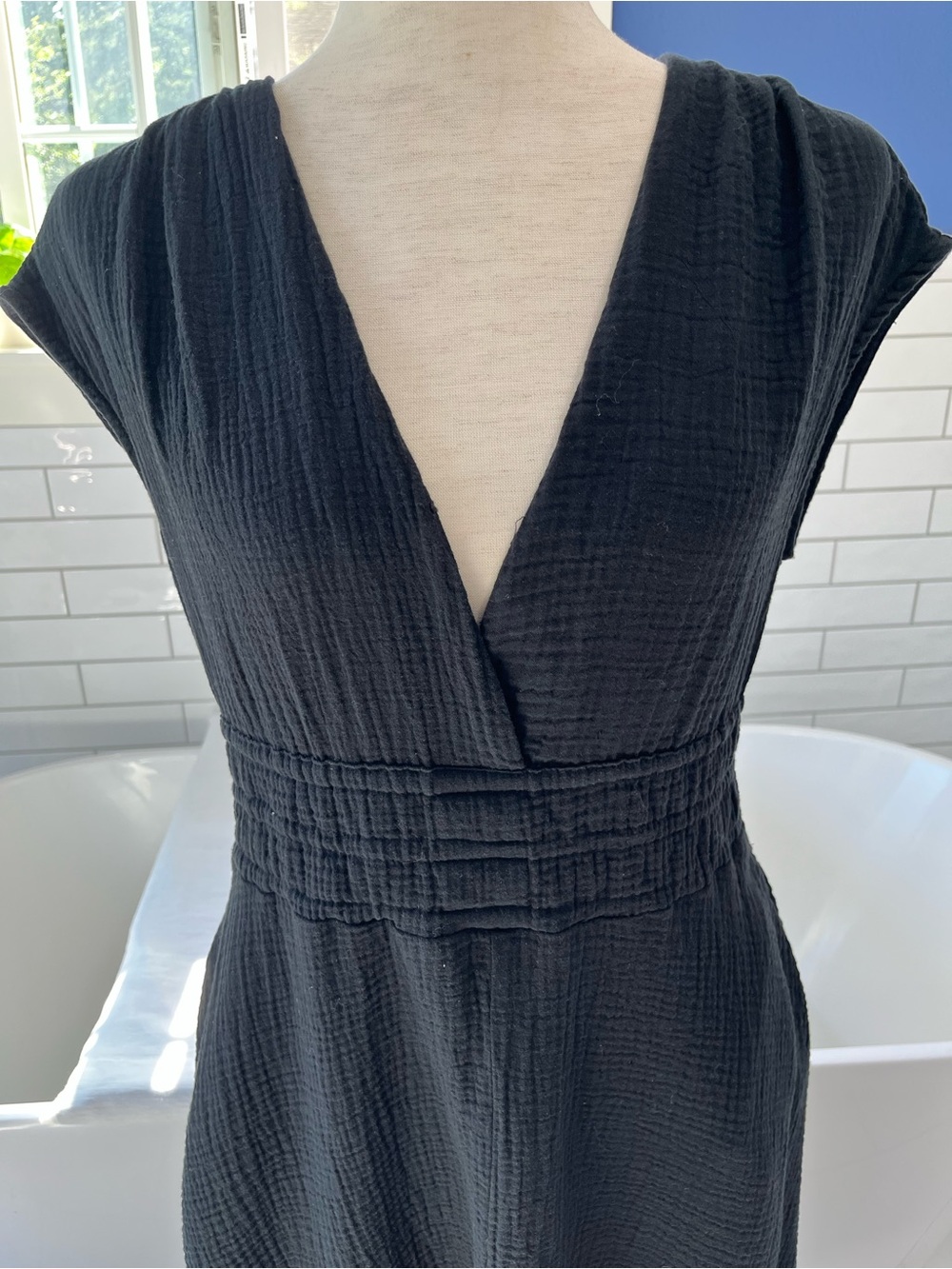 Joe's Jeans Black V-Neck Midi Dress - Picture 3 of 10